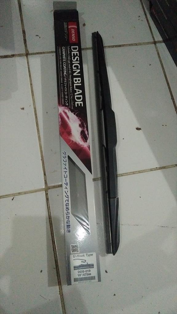 Wiper Blade Karet Kaca Mobil