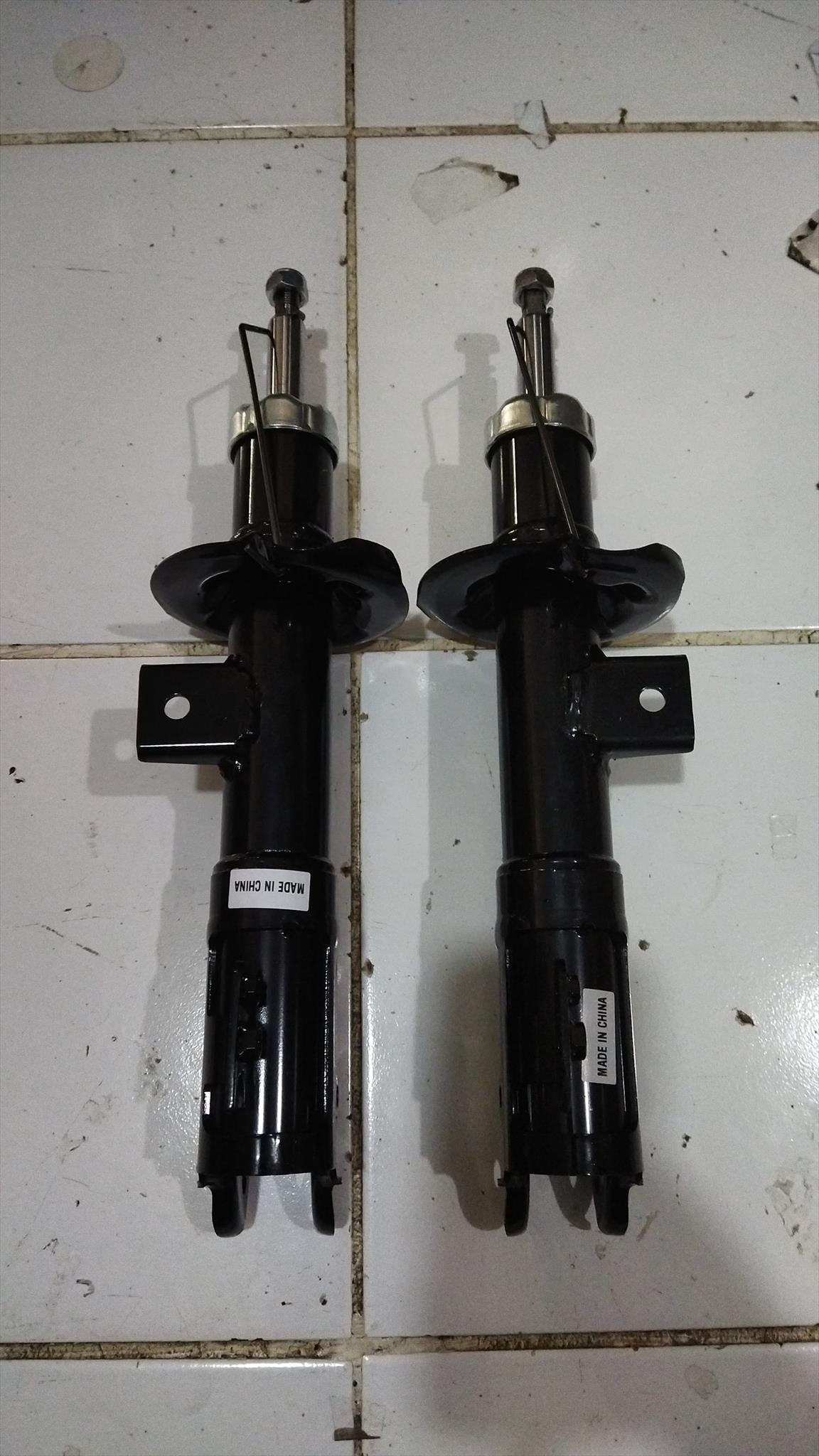 Shock Absorber Depan Agya Ayla