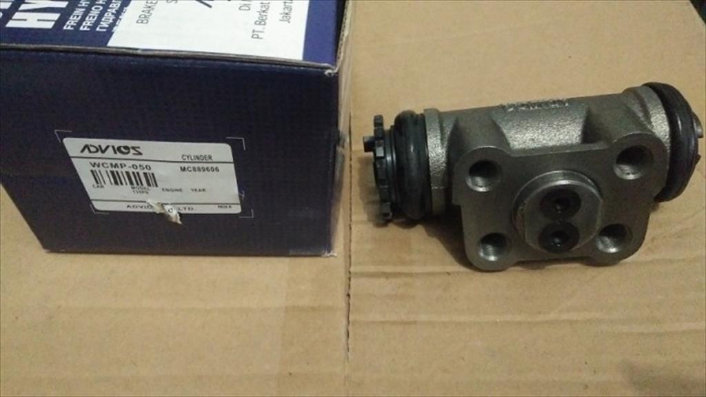 Wheel Cylinder Master Rem RR LH Polos PS135 Advics WCMP-050 MC889606