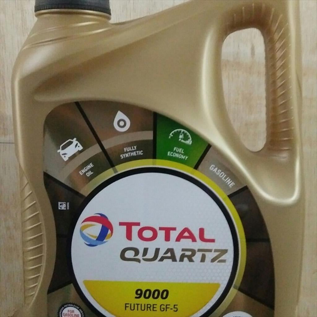 Oli Mesin Mobil Total Quartz