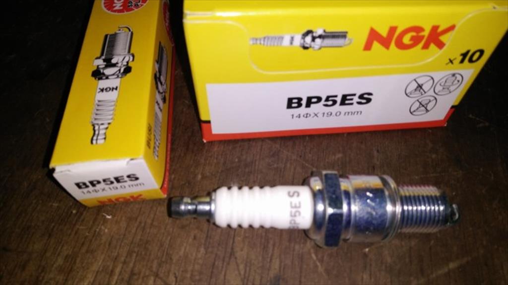 Busi Spark Plug Mobil