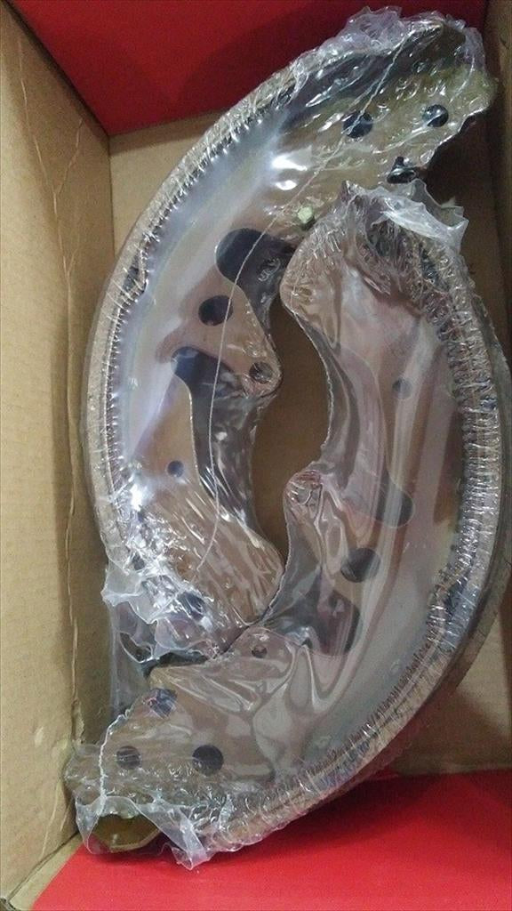 Kampas Rem Belakang Brake Shoe Suzuki Grand Vitara 2.0 OEM 53200-65J01