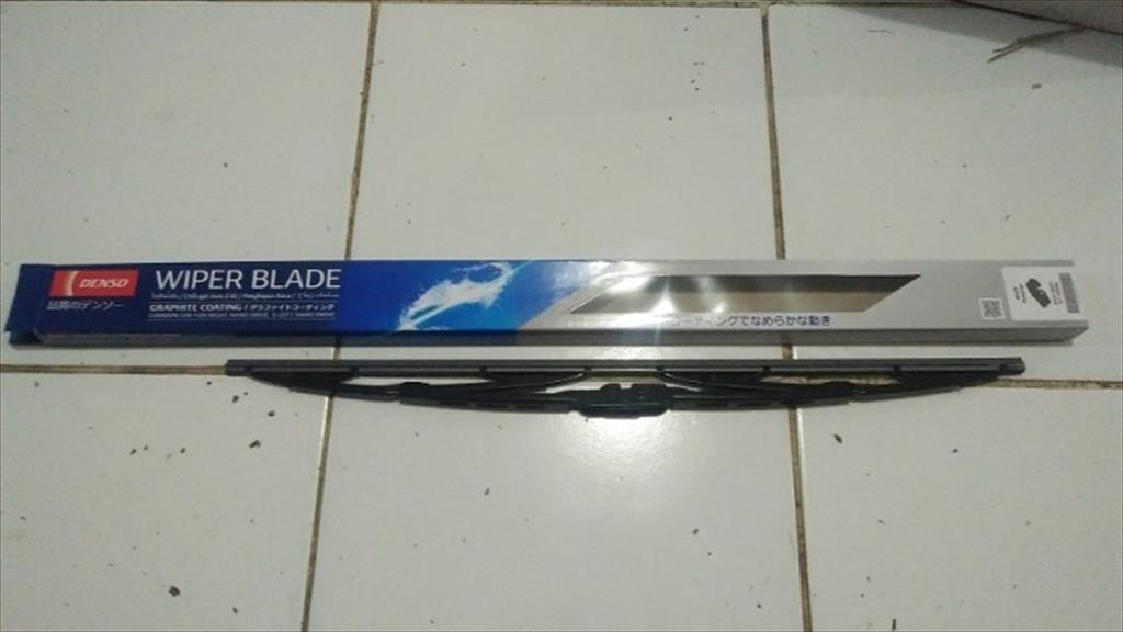 Wiper Blade Karet Kaca Mobil