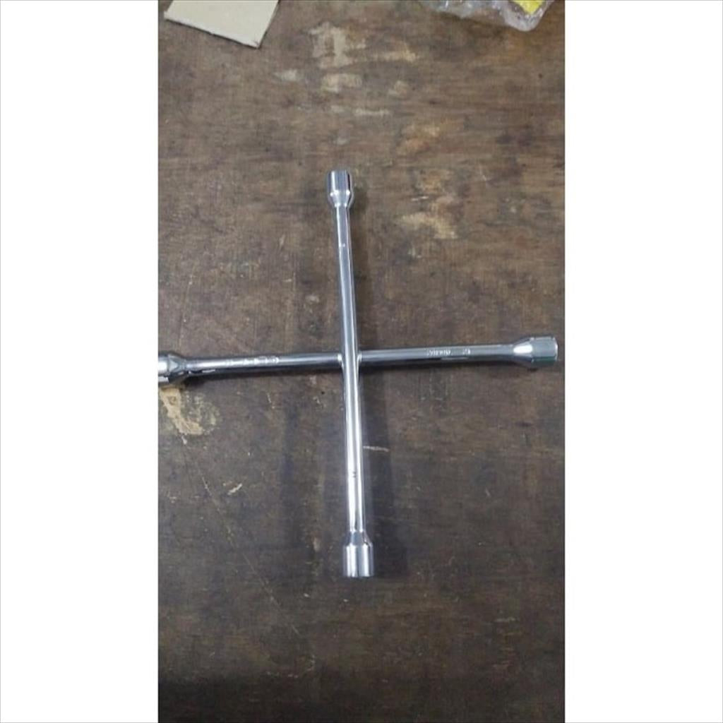 Kunci Roda Palang Mobil 17 x 19 x 21 x 23 Akio 4 Ways Cross Wrench