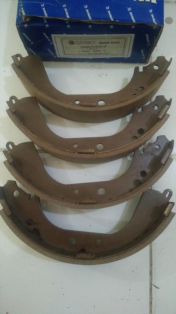 Kampas Rem Belakang Brake Shoe Toyota LandCruiser 2F OEM 04494-60060