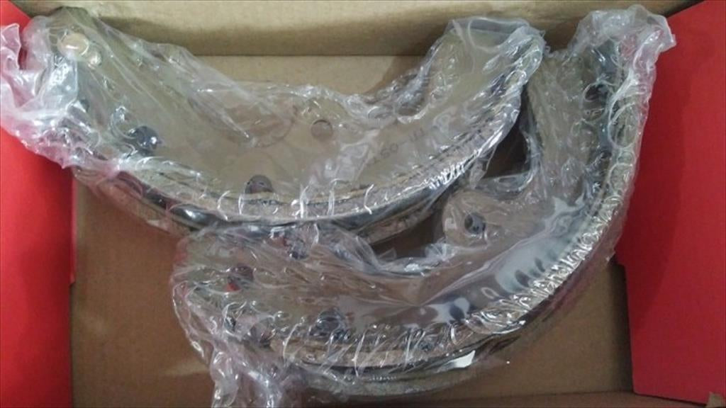 Kampas Rem Belakang Brake Shoe Toyota Starlet 04495-10110 OEM