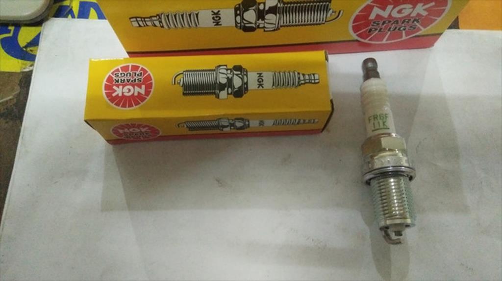 Busi Spark Plug Mobil Honda