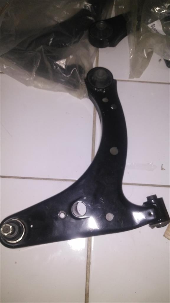 Lower Arm Assy Sayap Daihatsu Xenia Lama Old Kiri 48069-BZ010 Yuzaka