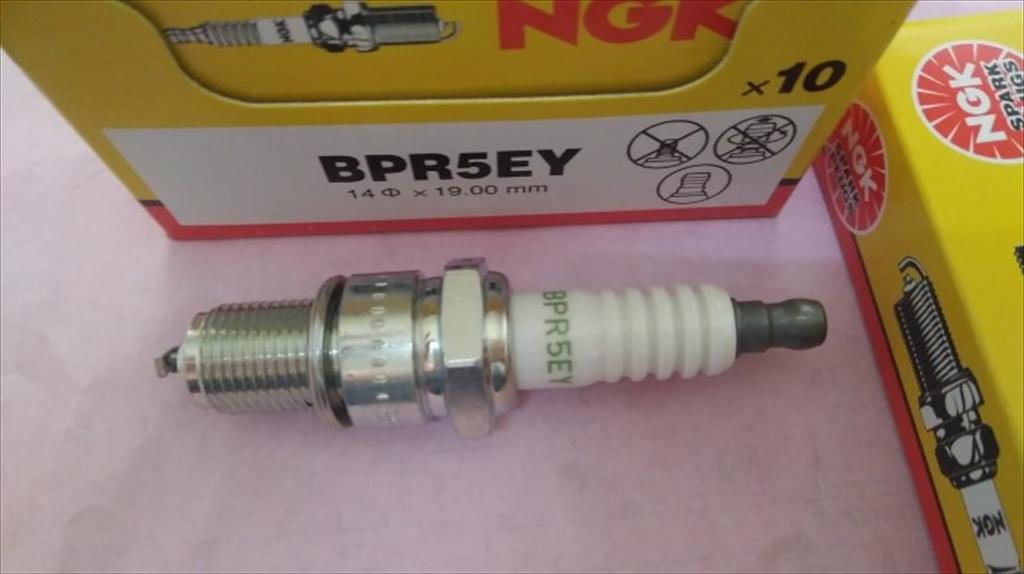 Busi Spark Plug Mobil