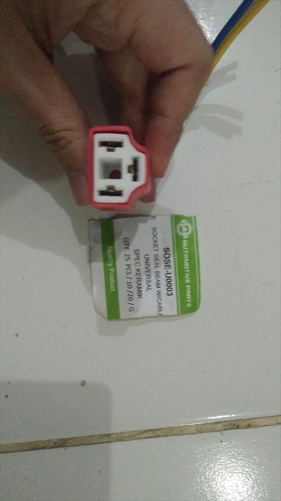 Socket Bohlam Lampu Besar