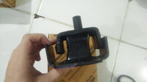 Engine mounting dudukan mesin