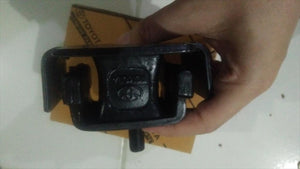 Engine Mounting Dudukan Mesin