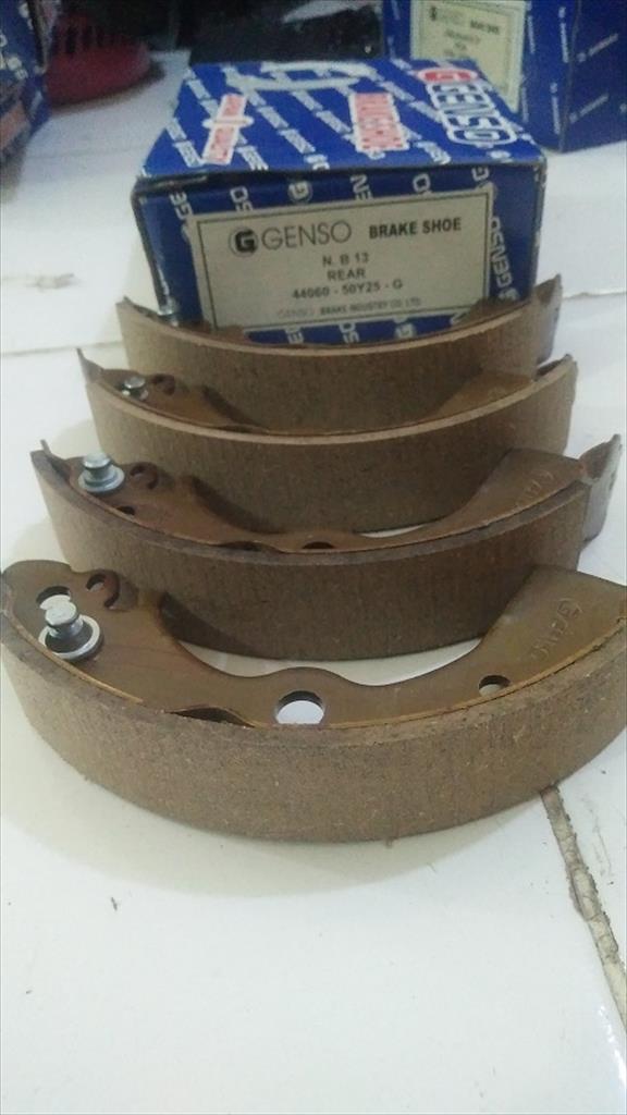 Kampas Rem Belakang Brake Shoe